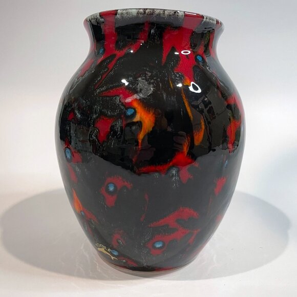 Poole Pottery Red Magma Vase by Artist Janice Tchalenko 6.5" tall Original label - Picture 5 of 9